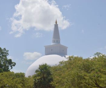 ruwanweli-stupa-sri-lanka-ceylon-expeditions-luxury-ramauana-tour-packages