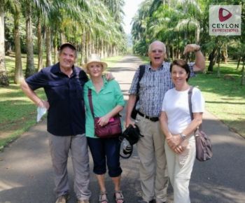 tourist-at-royal-botanic-gardens-kandy-sri-lanka-bespoke-holiday-ceylon-expeditions
